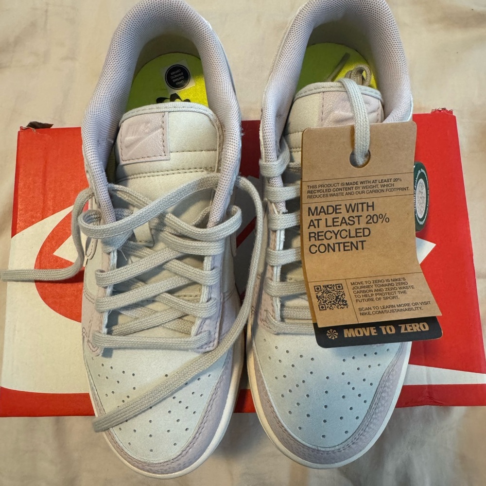 Nike Women’s Dunk Low Premium Next Nature 'Platinum Violet Gum